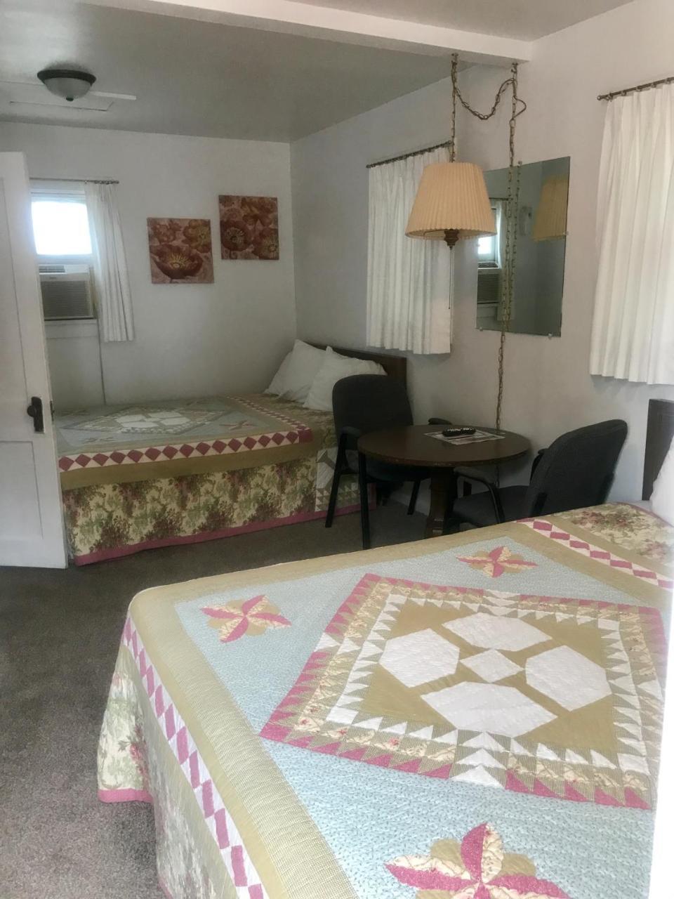 Chalet Motel Custer Kültér fotó